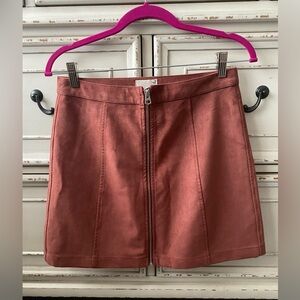 Wilfred Free Aritzia suede peach mini skirt (10)